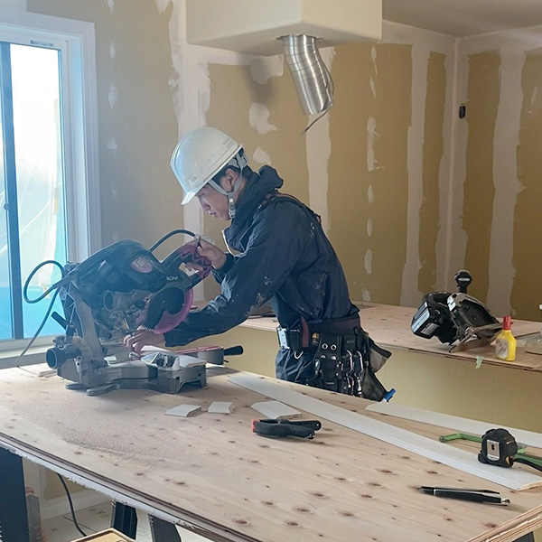 モールディング加工